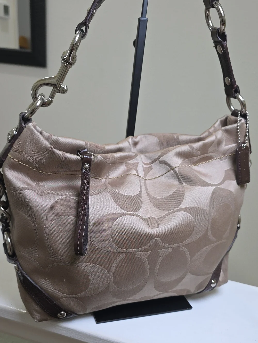 COACH F15250 Signature Khaki Fabric/Brown Leather Trim Carly Hobo GUC